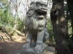 神明社の狛犬