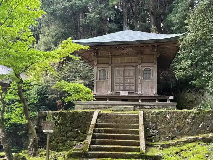 圓教寺の{uncategorized: "未分類", other: "その他", undefined: "問題あり", building: "その他建物", grave: "お墓", sacred_gate: "鳥居", guardian: "狛犬", statue: "像", buddha: "仏像", history: "歴史", nature: "自然", garden: "庭園", animal: "動物", pagoda: "塔", temizu: "手水舎", mountain_gate: "山門・神門", sanctuary: "本殿・本堂", subordinate: "末社・摂社", art: "芸術", scenery: "景色", jizo: "地蔵", ema: "絵馬", goshuin: "御朱印", omikuji: "おみくじ", items: "授与品その他", amulet: "お守り", goshuincho: "御朱印帳", eats: "食事", festival: "お祭り", votive_dance: "神楽", shichigosan: "七五三参", wedding: "結婚式", experience: "体験その他", initially: "初詣", around: "周辺", anti_infection: "感染症対策"}