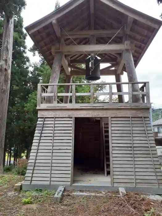 八幡神社の建物その他