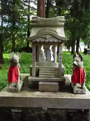 冨士御室浅間神社の末社