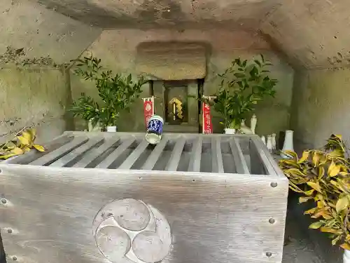 子之神社の{uncategorized: "未分類", other: "その他", undefined: "問題あり", building: "その他建物", grave: "お墓", sacred_gate: "鳥居", guardian: "狛犬", statue: "像", buddha: "仏像", history: "歴史", nature: "自然", garden: "庭園", animal: "動物", pagoda: "塔", temizu: "手水舎", mountain_gate: "山門・神門", sanctuary: "本殿・本堂", subordinate: "末社・摂社", art: "芸術", scenery: "景色", jizo: "地蔵", ema: "絵馬", goshuin: "御朱印", omikuji: "おみくじ", items: "授与品その他", amulet: "お守り", goshuincho: "御朱印帳", eats: "食事", festival: "お祭り", votive_dance: "神楽", shichigosan: "七五三参", wedding: "結婚式", experience: "体験その他", initially: "初詣", around: "周辺", anti_infection: "感染症対策"}