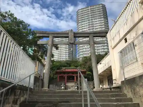 安里八幡宮の鳥居