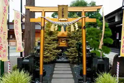 亀ケ池八幡宮の鳥居