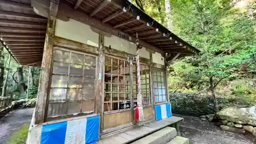 滝尻王子宮十郷神社の本殿・本堂