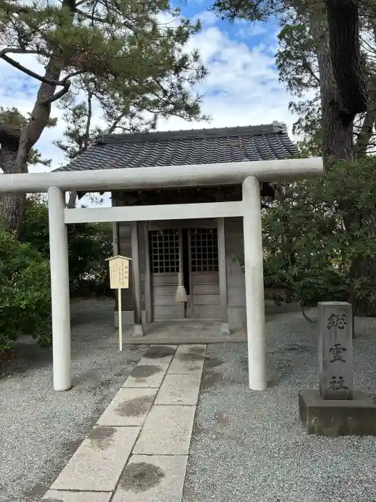 森戸大明神(森戸神社)の{uncategorized: "未分類", other: "その他", undefined: "問題あり", building: "その他建物", grave: "お墓", sacred_gate: "鳥居", guardian: "狛犬", statue: "像", buddha: "仏像", history: "歴史", nature: "自然", garden: "庭園", animal: "動物", pagoda: "塔", temizu: "手水舎", mountain_gate: "山門・神門", sanctuary: "本殿・本堂", subordinate: "末社・摂社", art: "芸術", scenery: "景色", jizo: "地蔵", ema: "絵馬", goshuin: "御朱印", omikuji: "おみくじ", items: "授与品その他", amulet: "お守り", goshuincho: "御朱印帳", eats: "食事", festival: "お祭り", votive_dance: "神楽", shichigosan: "七五三参", wedding: "結婚式", experience: "体験その他", initially: "初詣", around: "周辺", anti_infection: "感染症対策"}