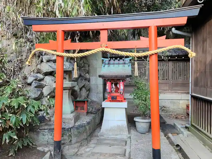 諏訪神社・諏訪山稲荷神社の末社・摂社