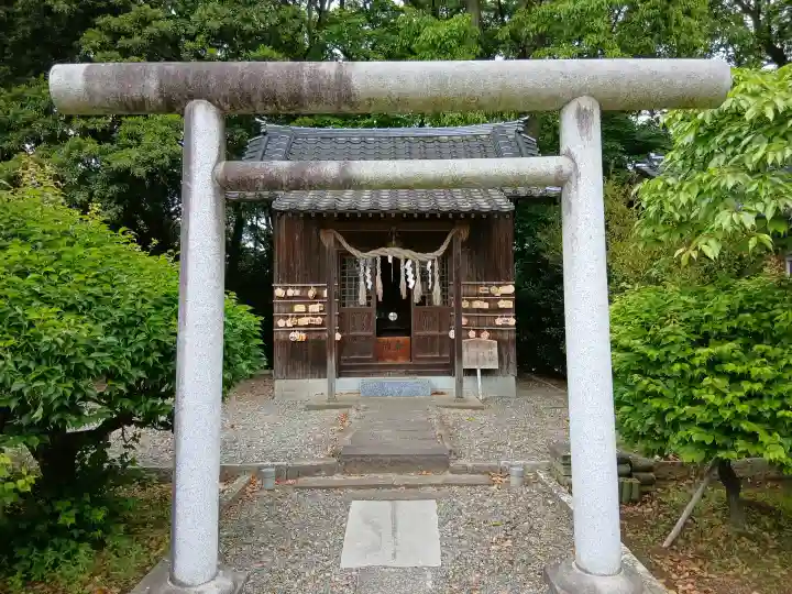 姉埼神社の{uncategorized: "未分類", other: "その他", undefined: "問題あり", building: "その他建物", grave: "お墓", sacred_gate: "鳥居", guardian: "狛犬", statue: "像", buddha: "仏像", history: "歴史", nature: "自然", garden: "庭園", animal: "動物", pagoda: "塔", temizu: "手水舎", mountain_gate: "山門・神門", sanctuary: "本殿・本堂", subordinate: "末社・摂社", art: "芸術", scenery: "景色", jizo: "地蔵", ema: "絵馬", goshuin: "御朱印", omikuji: "おみくじ", items: "授与品その他", amulet: "お守り", goshuincho: "御朱印帳", eats: "食事", festival: "お祭り", votive_dance: "神楽", shichigosan: "七五三参", wedding: "結婚式", experience: "体験その他", initially: "初詣", around: "周辺", anti_infection: "感染症対策"}