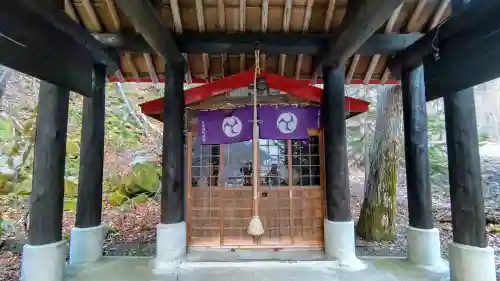 大雪山層雲峡神社の本殿