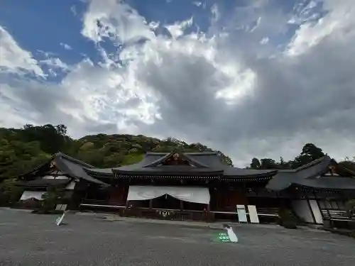 大神神社の{uncategorized: "未分類", other: "その他", undefined: "問題あり", building: "その他建物", grave: "お墓", sacred_gate: "鳥居", guardian: "狛犬", statue: "像", buddha: "仏像", history: "歴史", nature: "自然", garden: "庭園", animal: "動物", pagoda: "塔", temizu: "手水舎", mountain_gate: "山門・神門", sanctuary: "本殿・本堂", subordinate: "末社・摂社", art: "芸術", scenery: "景色", jizo: "地蔵", ema: "絵馬", goshuin: "御朱印", omikuji: "おみくじ", items: "授与品その他", amulet: "お守り", goshuincho: "御朱印帳", eats: "食事", festival: "お祭り", votive_dance: "神楽", shichigosan: "七五三参", wedding: "結婚式", experience: "体験その他", initially: "初詣", around: "周辺", anti_infection: "感染症対策"}