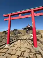 箱根元宮の{uncategorized: "未分類", other: "その他", undefined: "問題あり", building: "その他建物", grave: "お墓", sacred_gate: "鳥居", guardian: "狛犬", statue: "像", buddha: "仏像", history: "歴史", nature: "自然", garden: "庭園", animal: "動物", pagoda: "塔", temizu: "手水舎", mountain_gate: "山門・神門", sanctuary: "本殿・本堂", subordinate: "末社・摂社", art: "芸術", scenery: "景色", jizo: "地蔵", ema: "絵馬", goshuin: "御朱印", omikuji: "おみくじ", items: "授与品その他", amulet: "お守り", goshuincho: "御朱印帳", eats: "食事", festival: "お祭り", votive_dance: "神楽", shichigosan: "七五三参", wedding: "結婚式", experience: "体験その他", initially: "初詣", around: "周辺", anti_infection: "感染症対策"}