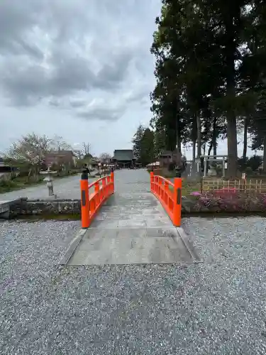 鷲宮神社の{uncategorized: "未分類", other: "その他", undefined: "問題あり", building: "その他建物", grave: "お墓", sacred_gate: "鳥居", guardian: "狛犬", statue: "像", buddha: "仏像", history: "歴史", nature: "自然", garden: "庭園", animal: "動物", pagoda: "塔", temizu: "手水舎", mountain_gate: "山門・神門", sanctuary: "本殿・本堂", subordinate: "末社・摂社", art: "芸術", scenery: "景色", jizo: "地蔵", ema: "絵馬", goshuin: "御朱印", omikuji: "おみくじ", items: "授与品その他", amulet: "お守り", goshuincho: "御朱印帳", eats: "食事", festival: "お祭り", votive_dance: "神楽", shichigosan: "七五三参", wedding: "結婚式", experience: "体験その他", initially: "初詣", around: "周辺", anti_infection: "感染症対策"}