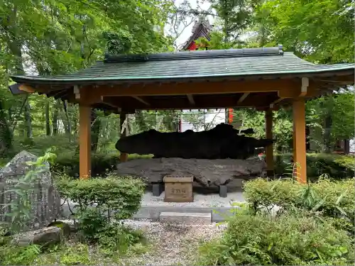 山中諏訪神社(山梨県)