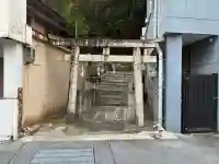 金比羅神社の{uncategorized: "未分類", other: "その他", undefined: "問題あり", building: "その他建物", grave: "お墓", sacred_gate: "鳥居", guardian: "狛犬", statue: "像", buddha: "仏像", history: "歴史", nature: "自然", garden: "庭園", animal: "動物", pagoda: "塔", temizu: "手水舎", mountain_gate: "山門・神門", sanctuary: "本殿・本堂", subordinate: "末社・摂社", art: "芸術", scenery: "景色", jizo: "地蔵", ema: "絵馬", goshuin: "御朱印", omikuji: "おみくじ", items: "授与品その他", amulet: "お守り", goshuincho: "御朱印帳", eats: "食事", festival: "お祭り", votive_dance: "神楽", shichigosan: "七五三参", wedding: "結婚式", experience: "体験その他", initially: "初詣", around: "周辺", anti_infection: "感染症対策"}