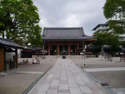 壬生寺の本殿・本堂