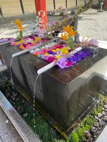 美濃國一宮　南宮大社の手水舎