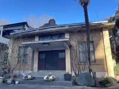 長元寺の{uncategorized: "未分類", other: "その他", undefined: "問題あり", building: "その他建物", grave: "お墓", sacred_gate: "鳥居", guardian: "狛犬", statue: "像", buddha: "仏像", history: "歴史", nature: "自然", garden: "庭園", animal: "動物", pagoda: "塔", temizu: "手水舎", mountain_gate: "山門・神門", sanctuary: "本殿・本堂", subordinate: "末社・摂社", art: "芸術", scenery: "景色", jizo: "地蔵", ema: "絵馬", goshuin: "御朱印", omikuji: "おみくじ", items: "授与品その他", amulet: "お守り", goshuincho: "御朱印帳", eats: "食事", festival: "お祭り", votive_dance: "神楽", shichigosan: "七五三参", wedding: "結婚式", experience: "体験その他", initially: "初詣", around: "周辺", anti_infection: "感染症対策"}