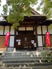 長福寺の本殿