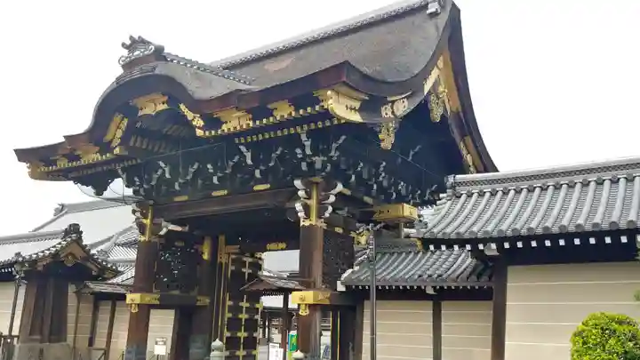 本願寺(西本願寺)の山門・神門