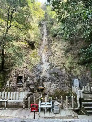 満願滝弁財天(大阪府)