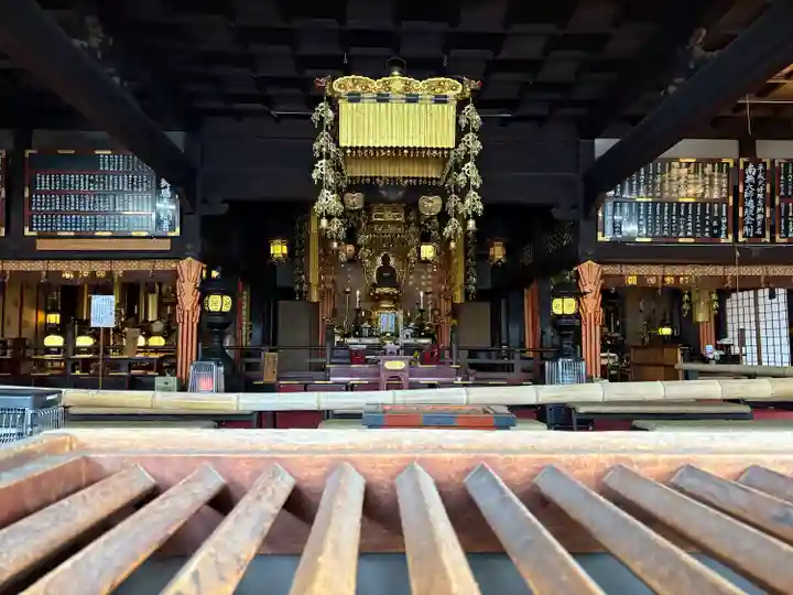 八事山 興正寺の本殿・本堂