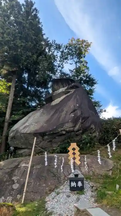 櫻山神社の{uncategorized: "未分類", other: "その他", undefined: "問題あり", building: "その他建物", grave: "お墓", sacred_gate: "鳥居", guardian: "狛犬", statue: "像", buddha: "仏像", history: "歴史", nature: "自然", garden: "庭園", animal: "動物", pagoda: "塔", temizu: "手水舎", mountain_gate: "山門・神門", sanctuary: "本殿・本堂", subordinate: "末社・摂社", art: "芸術", scenery: "景色", jizo: "地蔵", ema: "絵馬", goshuin: "御朱印", omikuji: "おみくじ", items: "授与品その他", amulet: "お守り", goshuincho: "御朱印帳", eats: "食事", festival: "お祭り", votive_dance: "神楽", shichigosan: "七五三参", wedding: "結婚式", experience: "体験その他", initially: "初詣", around: "周辺", anti_infection: "感染症対策"}