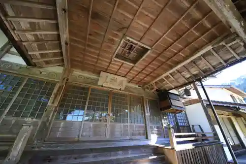 岩屋寺の本殿・本堂