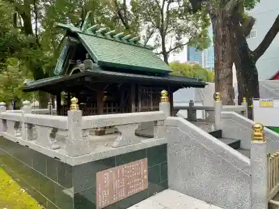 熊野神社の{uncategorized: "未分類", other: "その他", undefined: "問題あり", building: "その他建物", grave: "お墓", sacred_gate: "鳥居", guardian: "狛犬", statue: "像", buddha: "仏像", history: "歴史", nature: "自然", garden: "庭園", animal: "動物", pagoda: "塔", temizu: "手水舎", mountain_gate: "山門・神門", sanctuary: "本殿・本堂", subordinate: "末社・摂社", art: "芸術", scenery: "景色", jizo: "地蔵", ema: "絵馬", goshuin: "御朱印", omikuji: "おみくじ", items: "授与品その他", amulet: "お守り", goshuincho: "御朱印帳", eats: "食事", festival: "お祭り", votive_dance: "神楽", shichigosan: "七五三参", wedding: "結婚式", experience: "体験その他", initially: "初詣", around: "周辺", anti_infection: "感染症対策"}