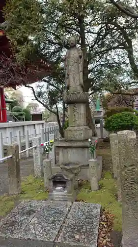 川崎大師（平間寺）の像