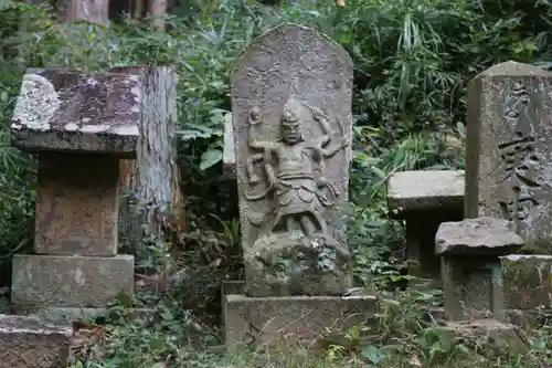 久須志神社の仏像