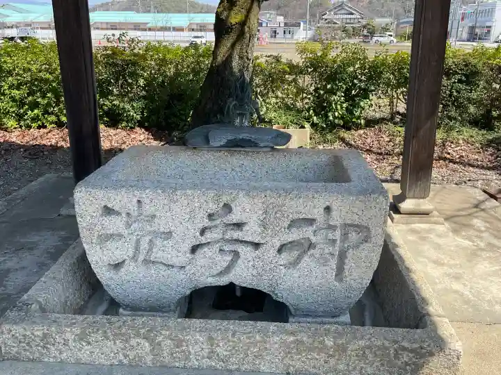 下多良神社の{uncategorized: "未分類", other: "その他", undefined: "問題あり", building: "その他建物", grave: "お墓", sacred_gate: "鳥居", guardian: "狛犬", statue: "像", buddha: "仏像", history: "歴史", nature: "自然", garden: "庭園", animal: "動物", pagoda: "塔", temizu: "手水舎", mountain_gate: "山門・神門", sanctuary: "本殿・本堂", subordinate: "末社・摂社", art: "芸術", scenery: "景色", jizo: "地蔵", ema: "絵馬", goshuin: "御朱印", omikuji: "おみくじ", items: "授与品その他", amulet: "お守り", goshuincho: "御朱印帳", eats: "食事", festival: "お祭り", votive_dance: "神楽", shichigosan: "七五三参", wedding: "結婚式", experience: "体験その他", initially: "初詣", around: "周辺", anti_infection: "感染症対策"}