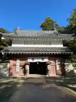 目の霊山 油山寺の山門・神門