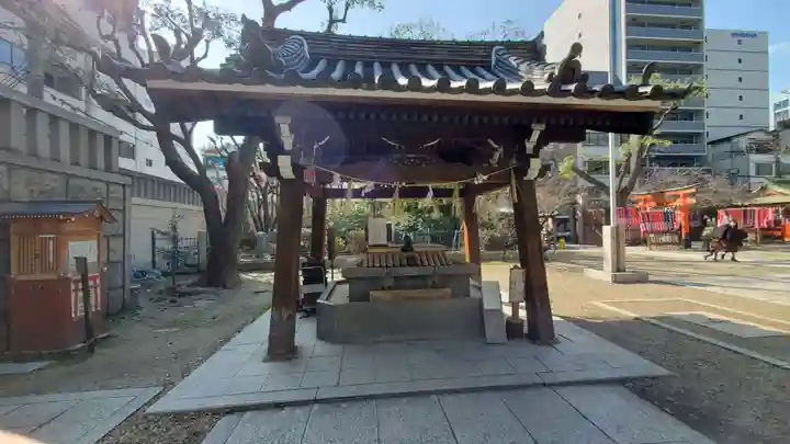 難波神社の手水舎