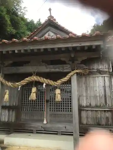 内田神社の本殿