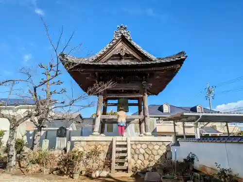 西唱寺の建物その他