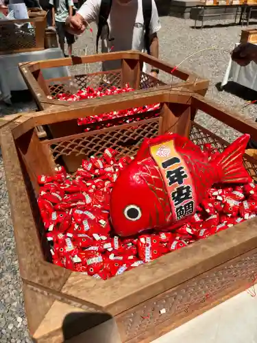 川越氷川神社の{uncategorized: "未分類", other: "その他", undefined: "問題あり", building: "その他建物", grave: "お墓", sacred_gate: "鳥居", guardian: "狛犬", statue: "像", buddha: "仏像", history: "歴史", nature: "自然", garden: "庭園", animal: "動物", pagoda: "塔", temizu: "手水舎", mountain_gate: "山門・神門", sanctuary: "本殿・本堂", subordinate: "末社・摂社", art: "芸術", scenery: "景色", jizo: "地蔵", ema: "絵馬", goshuin: "御朱印", omikuji: "おみくじ", items: "授与品その他", amulet: "お守り", goshuincho: "御朱印帳", eats: "食事", festival: "お祭り", votive_dance: "神楽", shichigosan: "七五三参", wedding: "結婚式", experience: "体験その他", initially: "初詣", around: "周辺", anti_infection: "感染症対策"}