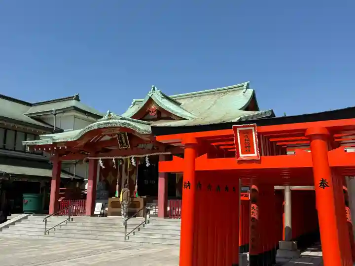 東京羽田 穴守稲荷神社の{uncategorized: "未分類", other: "その他", undefined: "問題あり", building: "その他建物", grave: "お墓", sacred_gate: "鳥居", guardian: "狛犬", statue: "像", buddha: "仏像", history: "歴史", nature: "自然", garden: "庭園", animal: "動物", pagoda: "塔", temizu: "手水舎", mountain_gate: "山門・神門", sanctuary: "本殿・本堂", subordinate: "末社・摂社", art: "芸術", scenery: "景色", jizo: "地蔵", ema: "絵馬", goshuin: "御朱印", omikuji: "おみくじ", items: "授与品その他", amulet: "お守り", goshuincho: "御朱印帳", eats: "食事", festival: "お祭り", votive_dance: "神楽", shichigosan: "七五三参", wedding: "結婚式", experience: "体験その他", initially: "初詣", around: "周辺", anti_infection: "感染症対策"}