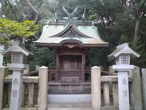 鴻八幡宮の末社