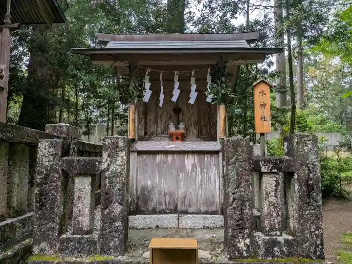蛭子神社の{uncategorized: "未分類", other: "その他", undefined: "問題あり", building: "その他建物", grave: "お墓", sacred_gate: "鳥居", guardian: "狛犬", statue: "像", buddha: "仏像", history: "歴史", nature: "自然", garden: "庭園", animal: "動物", pagoda: "塔", temizu: "手水舎", mountain_gate: "山門・神門", sanctuary: "本殿・本堂", subordinate: "末社・摂社", art: "芸術", scenery: "景色", jizo: "地蔵", ema: "絵馬", goshuin: "御朱印", omikuji: "おみくじ", items: "授与品その他", amulet: "お守り", goshuincho: "御朱印帳", eats: "食事", festival: "お祭り", votive_dance: "神楽", shichigosan: "七五三参", wedding: "結婚式", experience: "体験その他", initially: "初詣", around: "周辺", anti_infection: "感染症対策"}