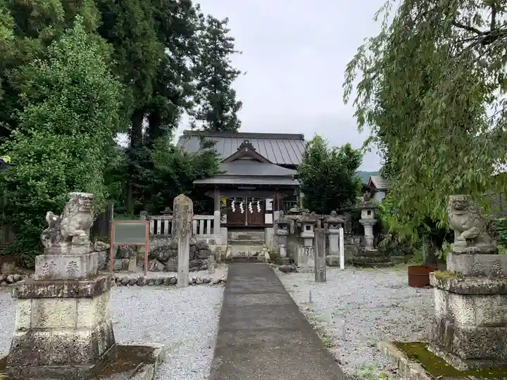 石村神社の本殿・本堂