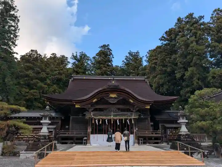 小國神社の{uncategorized: "未分類", other: "その他", undefined: "問題あり", building: "その他建物", grave: "お墓", sacred_gate: "鳥居", guardian: "狛犬", statue: "像", buddha: "仏像", history: "歴史", nature: "自然", garden: "庭園", animal: "動物", pagoda: "塔", temizu: "手水舎", mountain_gate: "山門・神門", sanctuary: "本殿・本堂", subordinate: "末社・摂社", art: "芸術", scenery: "景色", jizo: "地蔵", ema: "絵馬", goshuin: "御朱印", omikuji: "おみくじ", items: "授与品その他", amulet: "お守り", goshuincho: "御朱印帳", eats: "食事", festival: "お祭り", votive_dance: "神楽", shichigosan: "七五三参", wedding: "結婚式", experience: "体験その他", initially: "初詣", around: "周辺", anti_infection: "感染症対策"}