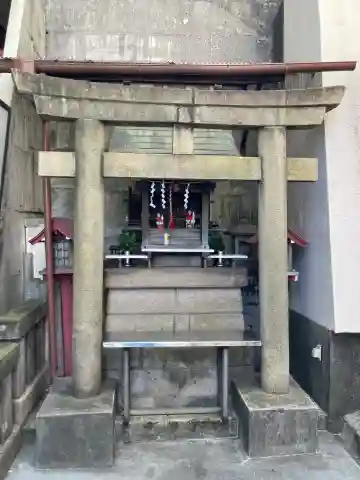 弦巻稲荷神社の本殿・本堂