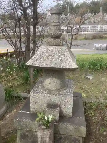 覚鳳寺の塔