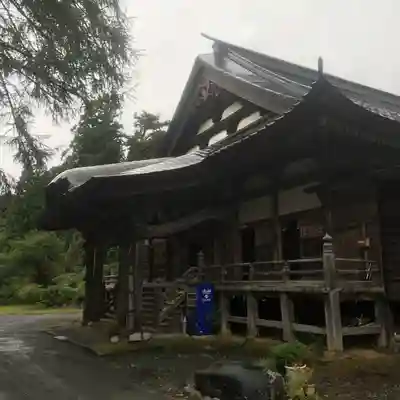 注連寺の本殿・本堂
