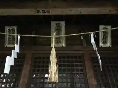筑摩神社の本殿・本堂