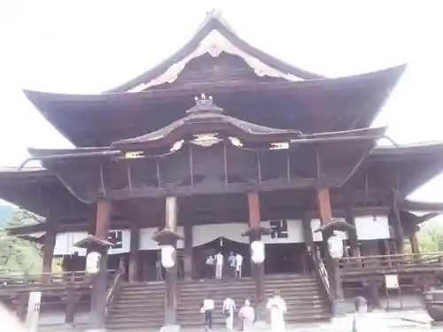 善光寺の本殿・本堂