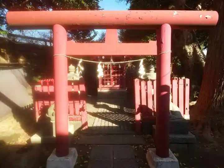 正一位稲荷大明神(築山稲荷社)の鳥居