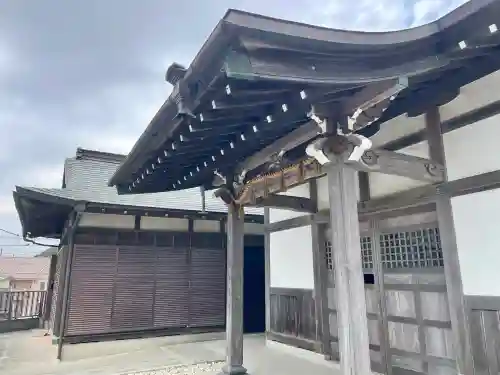諏訪仮宮の{uncategorized: "未分類", other: "その他", undefined: "問題あり", building: "その他建物", grave: "お墓", sacred_gate: "鳥居", guardian: "狛犬", statue: "像", buddha: "仏像", history: "歴史", nature: "自然", garden: "庭園", animal: "動物", pagoda: "塔", temizu: "手水舎", mountain_gate: "山門・神門", sanctuary: "本殿・本堂", subordinate: "末社・摂社", art: "芸術", scenery: "景色", jizo: "地蔵", ema: "絵馬", goshuin: "御朱印", omikuji: "おみくじ", items: "授与品その他", amulet: "お守り", goshuincho: "御朱印帳", eats: "食事", festival: "お祭り", votive_dance: "神楽", shichigosan: "七五三参", wedding: "結婚式", experience: "体験その他", initially: "初詣", around: "周辺", anti_infection: "感染症対策"}