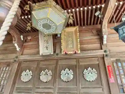 潮津神社の本殿