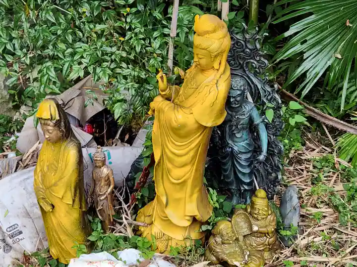 烏帽子嶽神社の仏像