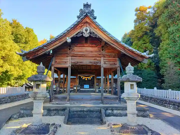 虫鹿神社(前原)の本殿・本堂